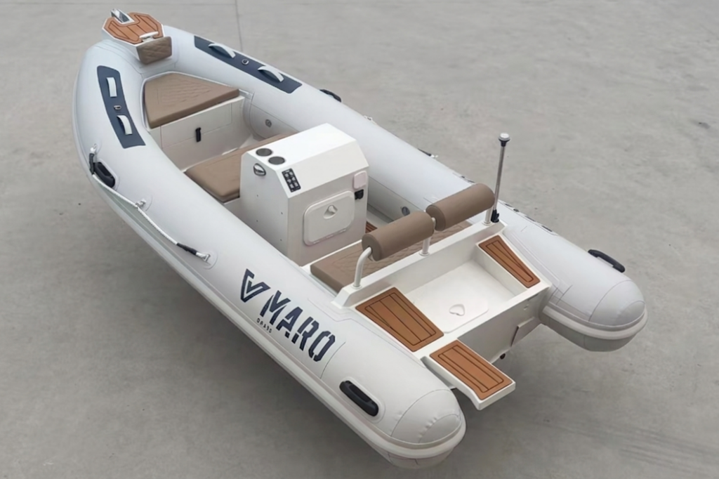 maronページ M390 - Maro Boats